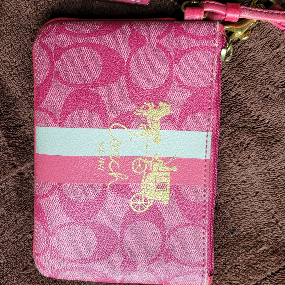 Coach Wristlet Wallet Pink Bag